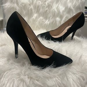 Pumps black heels